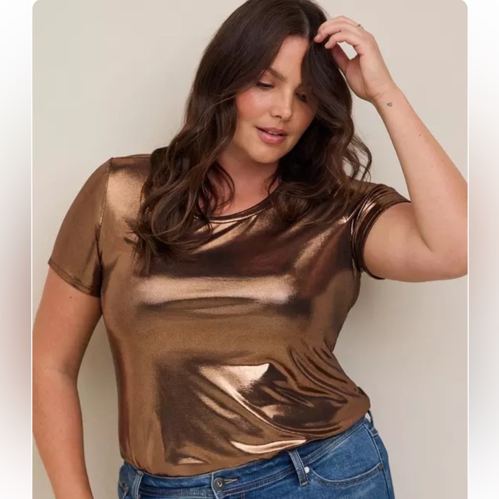 Torrid Liquid Shine Crew Neck Top NWT